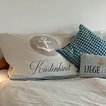 Holiday home Reethus-am-hafen Reetdachhaus Hafenblick Mit Garten Und Blick Aufs Wasser